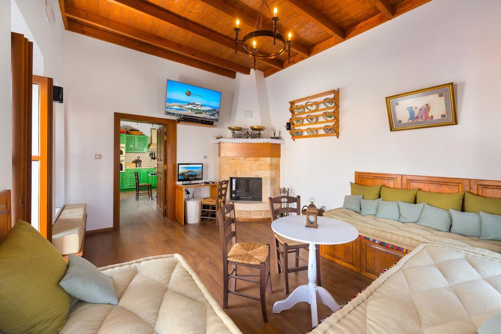 Villa Eftihia In Lindos (Rhodes)
